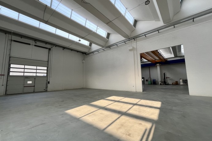 Capannone Industriale in Vendita a Milano 20 