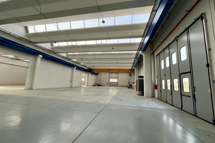Capannone Industriale in Vendita a Milano 4 
