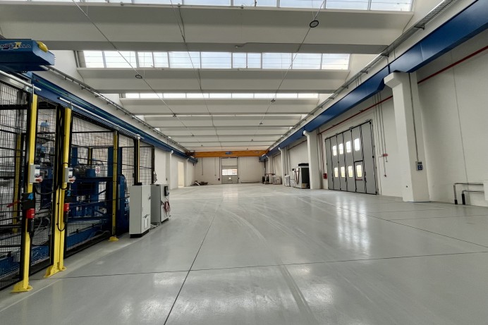 Capannone Industriale in Vendita a Milano 3 