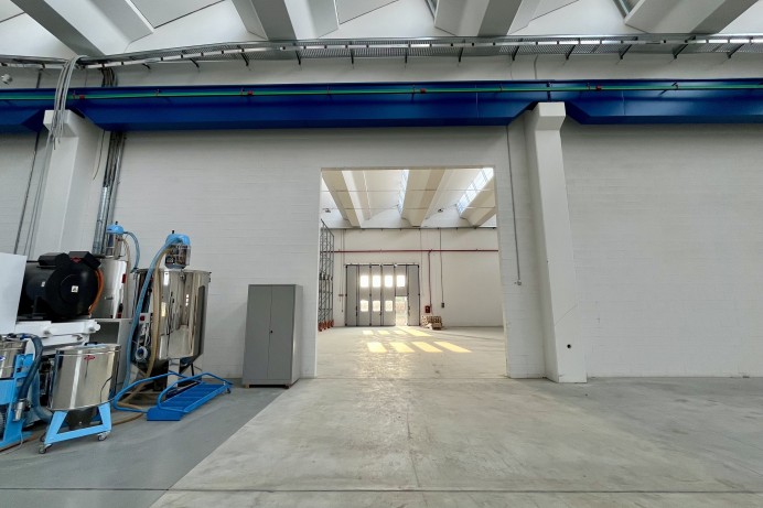 Capannone Industriale in Vendita a Milano 28 