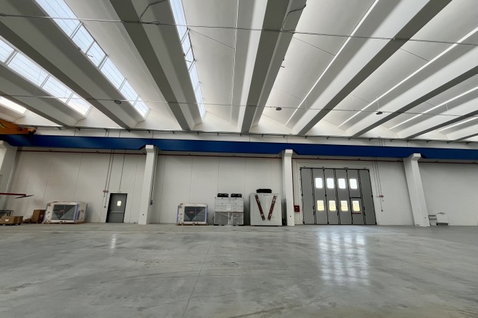 Capannone Industriale in Vendita a Milano 6 