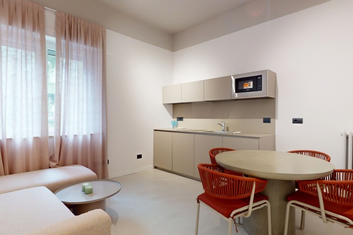 BILOCALE RISTRUTTURATO IN A...