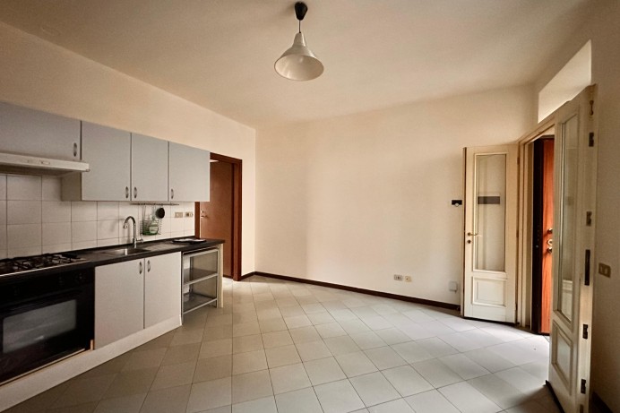 AMPIO BILOCALE IN AFFITTO