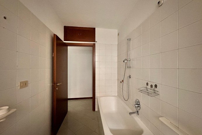 Trilocale in Affitto a Milano 16 