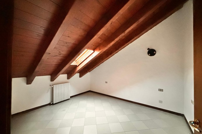 Trilocale in Affitto a Milano 8 