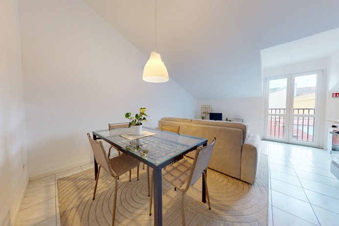 LUMINOSO BILOCALE IN VENDITA