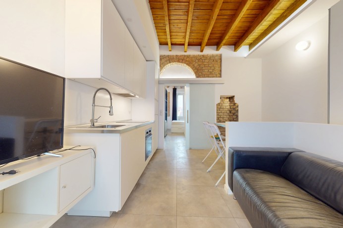 LUMINOSO BILOCALE IN VENDITA