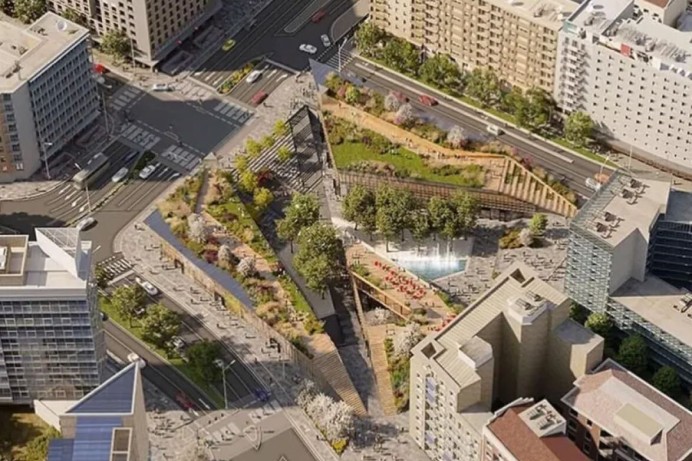 LUMINOSO TRILOCALE IN VENDITA