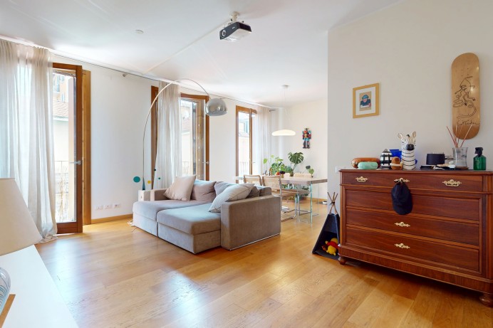 AMPIO TRILOCALE RISTRUTTURA...