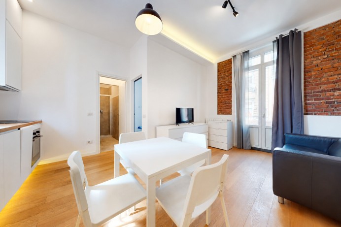 BILOCALE CON TERRAZZO IN VE...