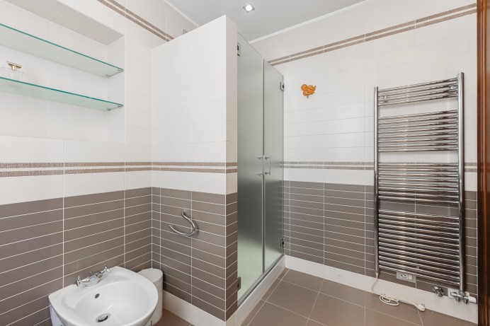 Appartamento in Vendita a Locate Di Triulzi 28 