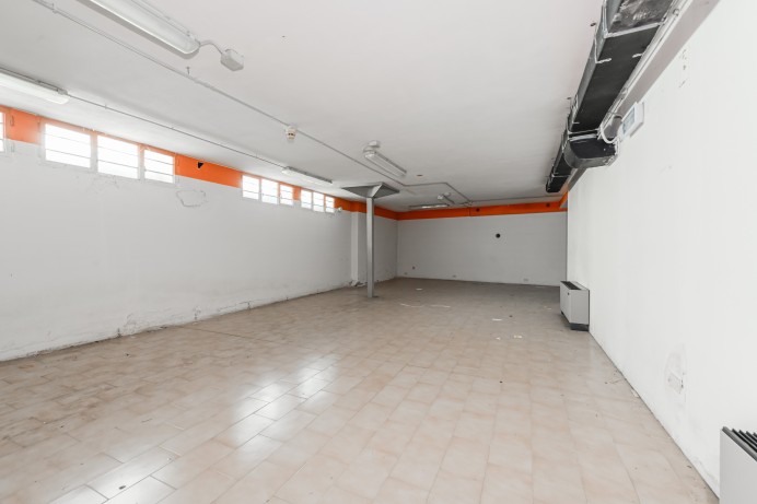 Ufficio in Vendita a Locate Di Triulzi 19 