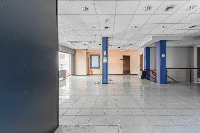 Ufficio in Vendita a Locate Di Triulzi 10 