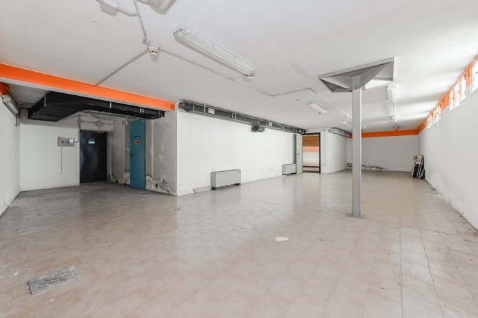 Ufficio in Vendita a Locate Di Triulzi 20 