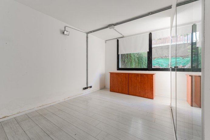 Ufficio in Vendita a Milano 13 