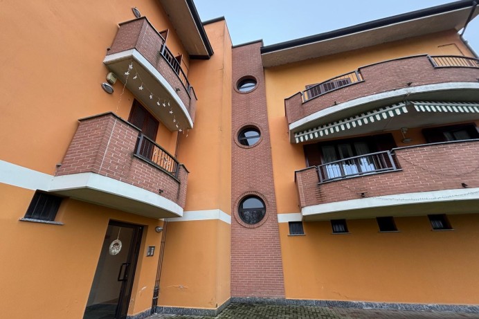 Trilocale in Vendita a San Zenone Al Lambro 50 