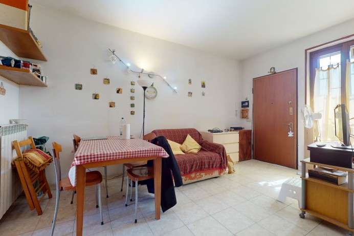 BILOCALE CON POSTO AUTO