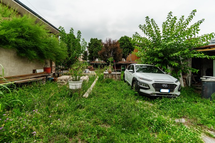 Villa Singola in Vendita a Locate Di Triulzi 3 