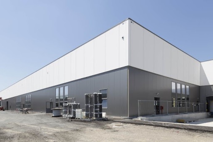 Capannone Commerciale in Vendita a Concorezzo 4 