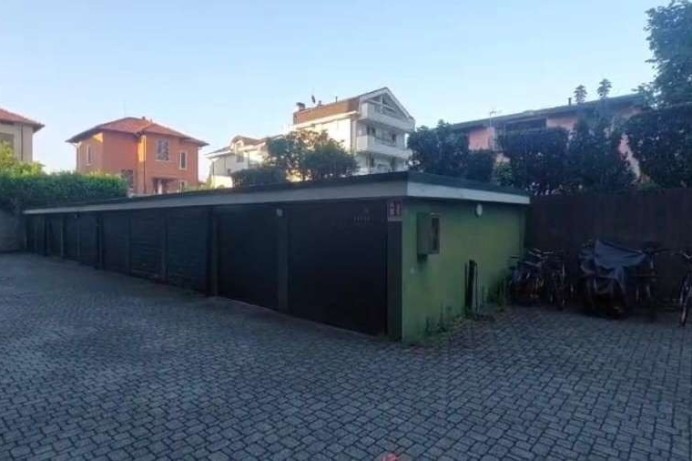 Box Auto in Vendita a Concorezzo 2 