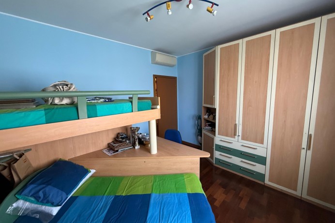 Appartamento in Vendita a Monza 12 