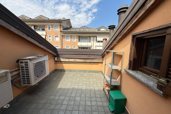 Appartamento in Vendita a Monza 16 