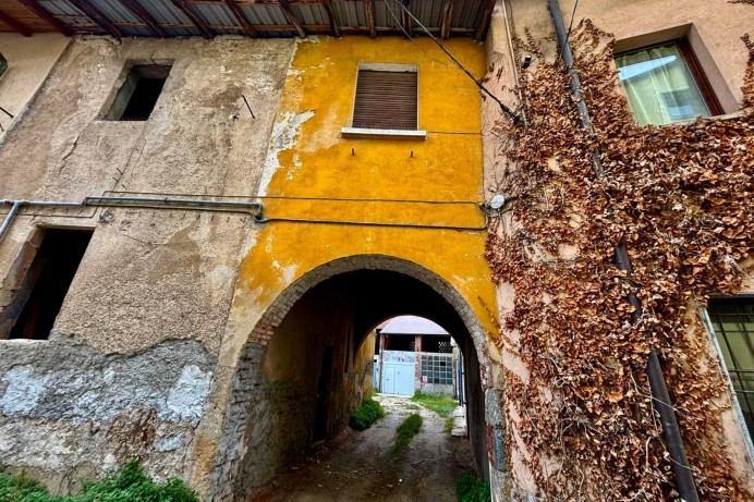 Casa Indipendente in Vendita a Caponago 0 