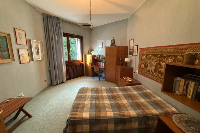 Villa in Vendita a Lesmo 11 