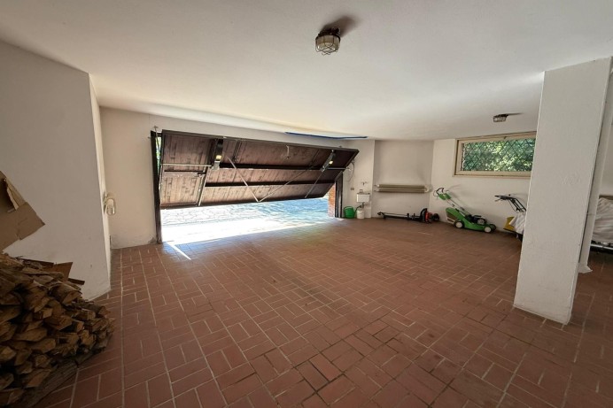 Villa in Vendita a Lesmo 33 