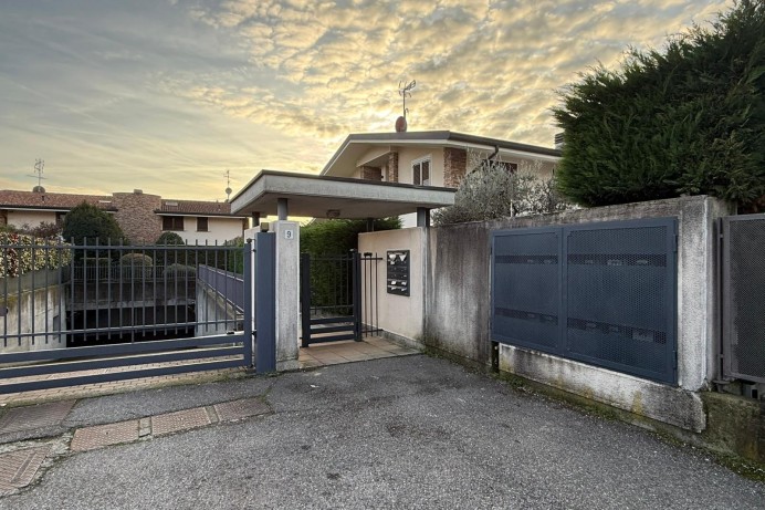 Villetta A Schiera in Vendita a Busnago 27 