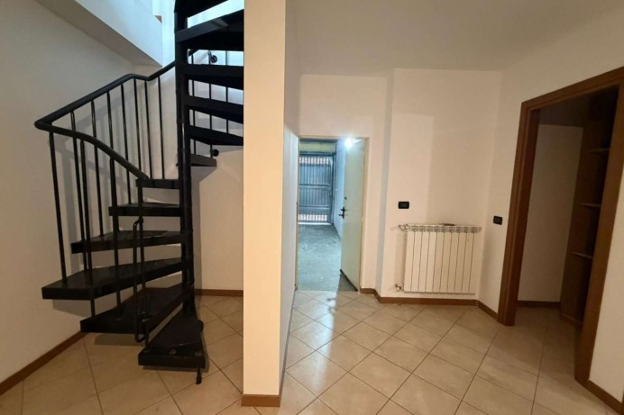 Appartamento in Vendita a Bernareggio 10 