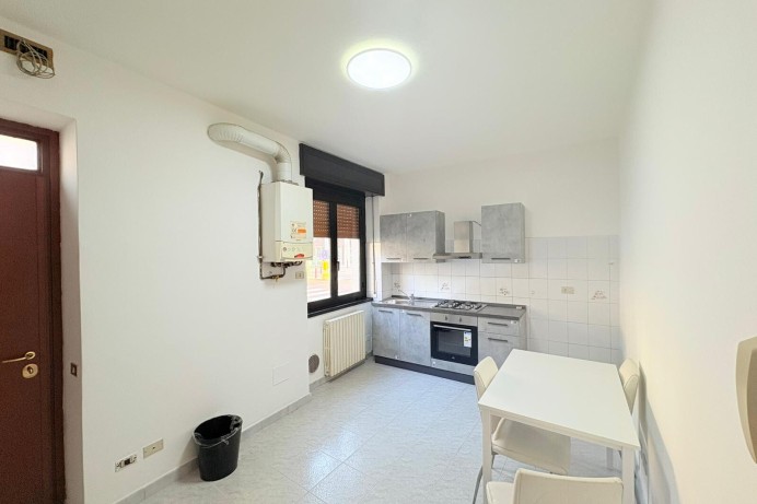 BILOCALE IN VIA CASATI 3 CA...