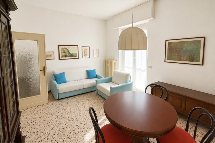 TRELOCALI IN AFFITTO IN VIA...