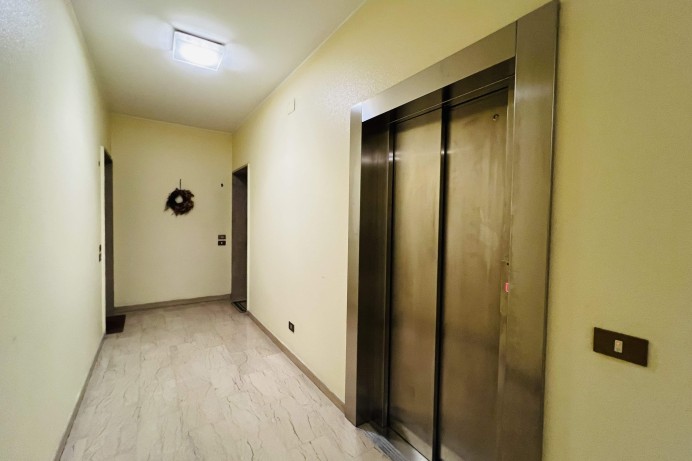 Trilocale in Vendita a San Gregorio 9 