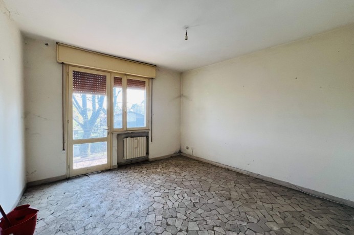 TRILOCALE DA RISTRUTTURARE