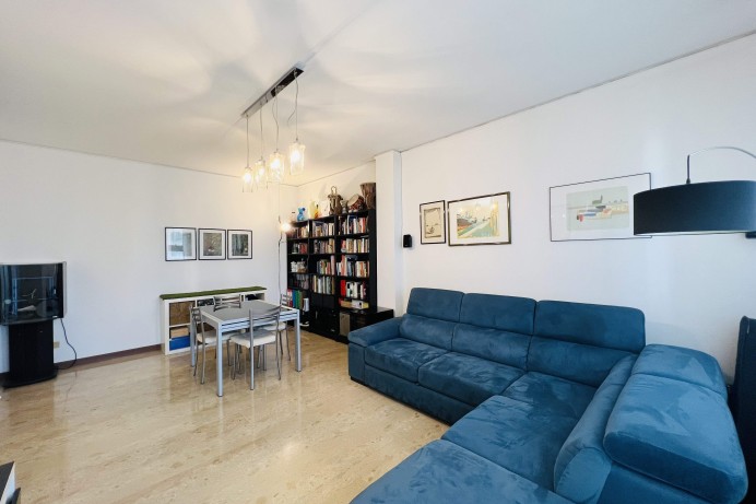 Bilocale in Vendita a San Gregorio 3 