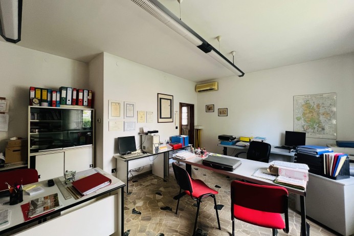 Villa Trifamiliare in Vendita a Paltana - Mandria 3 