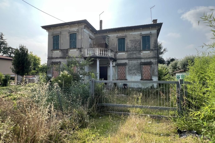 Villa in Vendita a Paltana - Mandria 1 