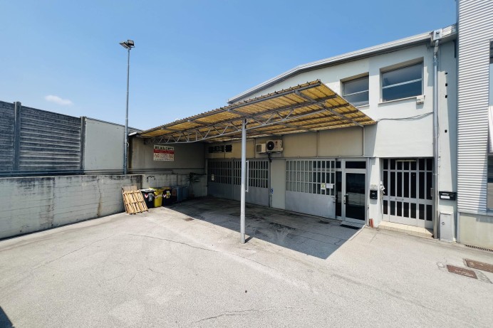 Ufficio in Vendita a Noventa Padovana 17 
