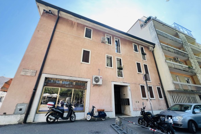 Monolocale in Vendita a Portello - Ospedali 12 