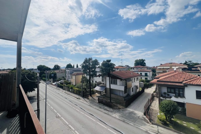 Trilocale in Vendita a Paltana - Mandria 12 