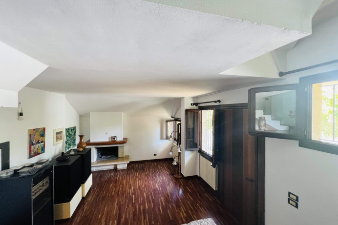 Casa Indipendente in Vendita a Paltana - Mandria 3 
