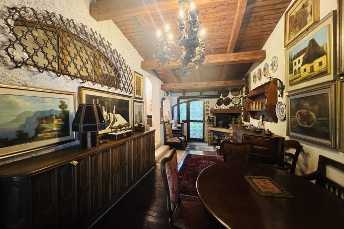 Villa in Vendita a Paltana - Mandria 14 