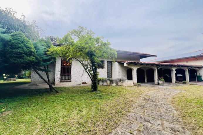 Villa in Vendita a Paltana - Mandria 38 