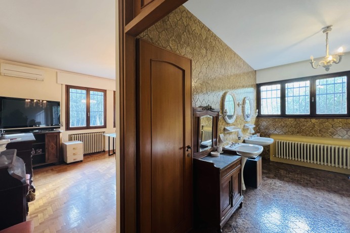 Villa in Vendita a Paltana - Mandria 23 