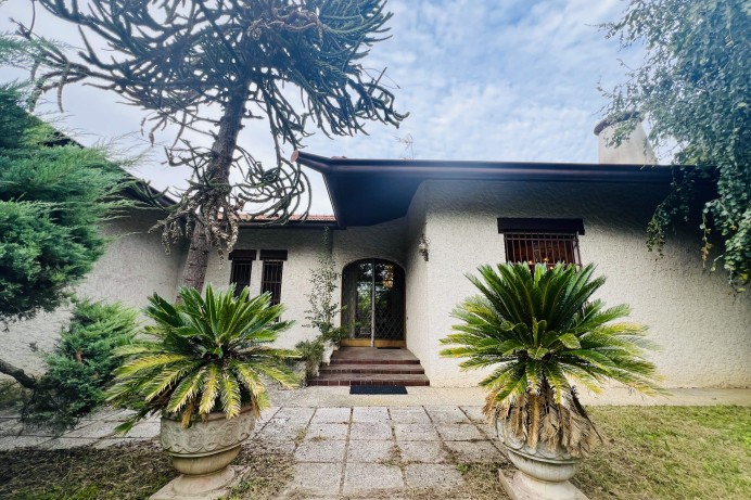 Villa in Vendita a Paltana - Mandria 42 