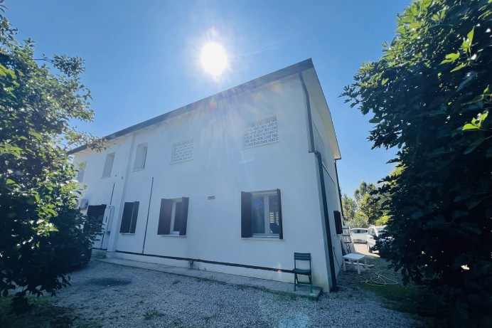 Casa Indipendente in Vendita a Paltana - Mandria 40 