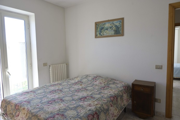 Casa Indipendente in Vendita a Laino Borgo 6 