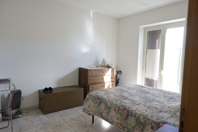 Casa Indipendente in Vendita a Laino Borgo 5 