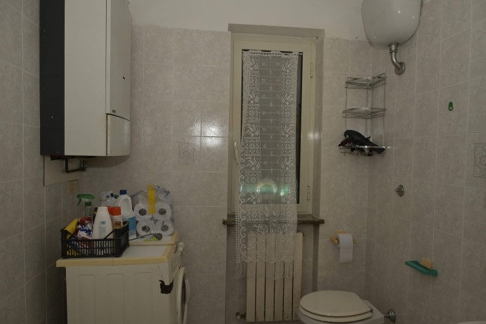 Casa Indipendente in Vendita a Laino Borgo 13 